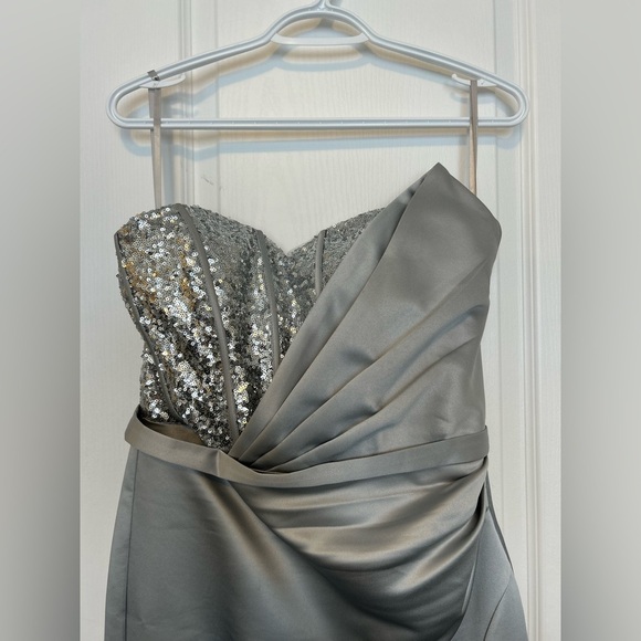 Elegant Silver Strapless Gown - Picture 2 of 4